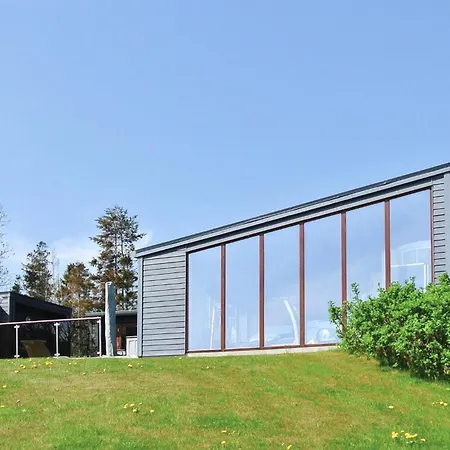 3 Bedroom Stunning In Rudkobing Holiday home Spodsbjerg