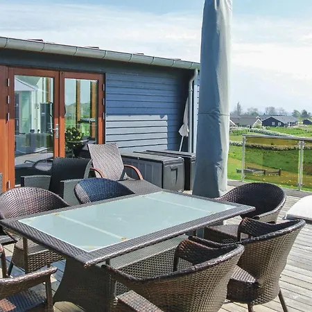 3 Bedroom Stunning In Rudkobing Holiday home Spodsbjerg